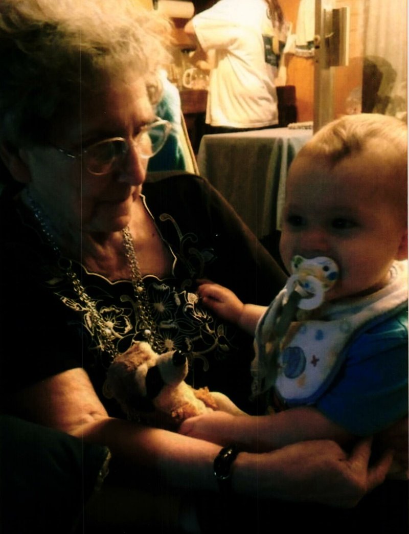 Theresa Delores Swift - Photo 22