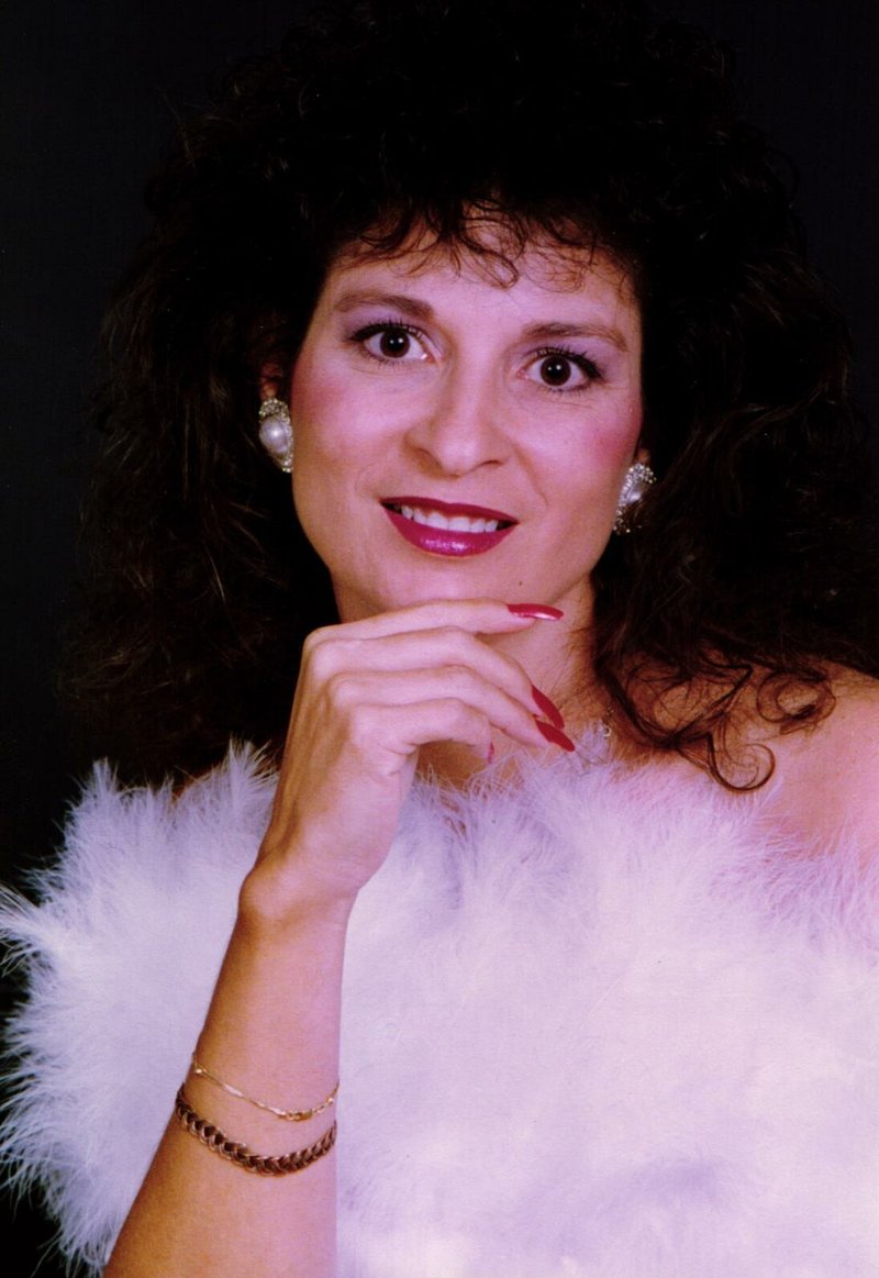 Patricia "Tricia" Adell Pierce - Photo 2