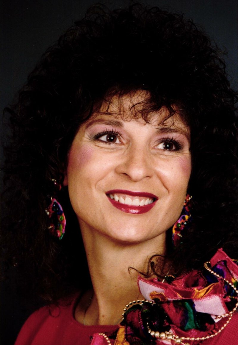 Patricia "Tricia" Adell Pierce - Photo 3