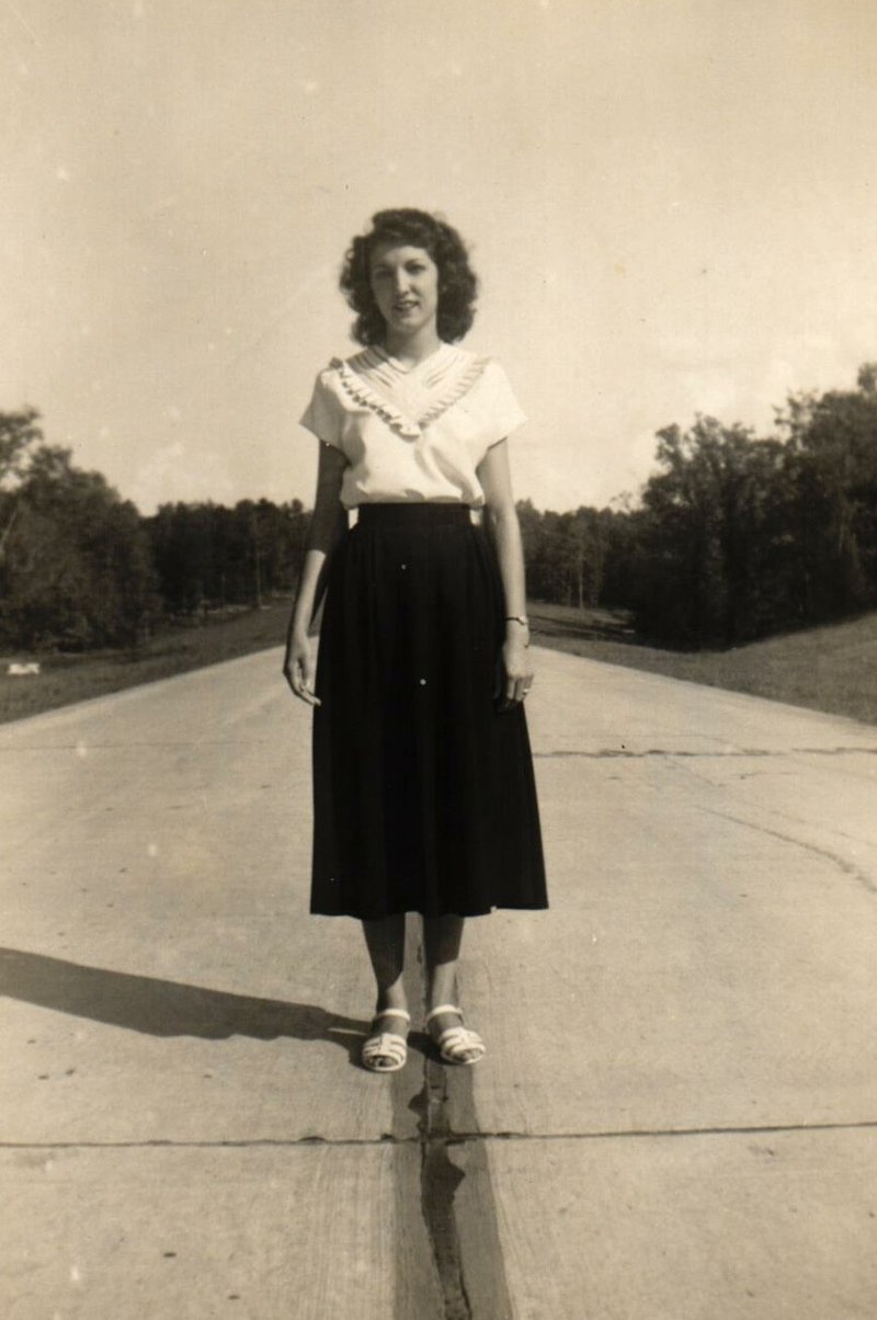 Pauline Bullitt Cooper - Photo 11