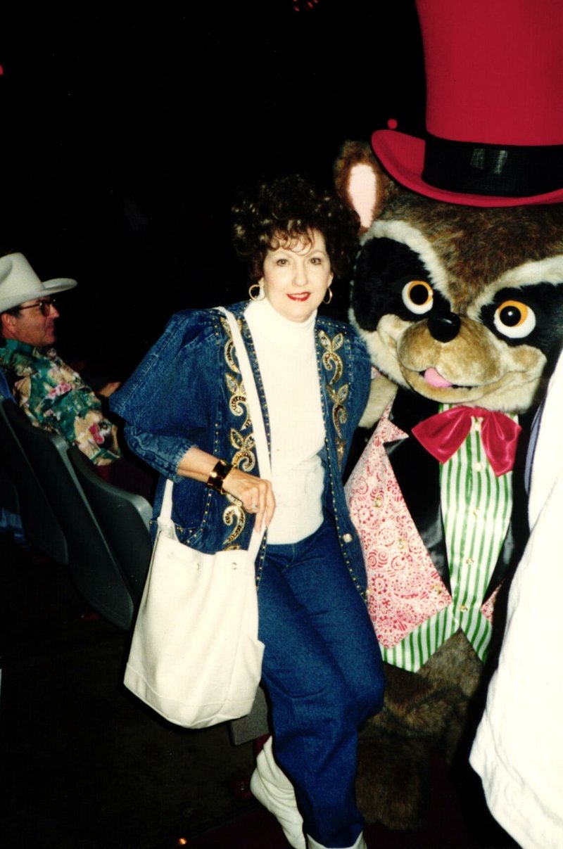 Pauline Bullitt Cooper - Photo 25