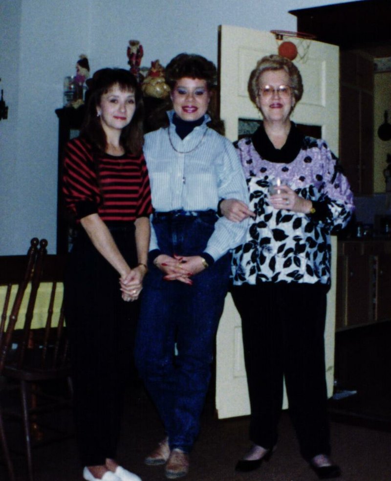 Sharron Rae Dragulski - Photo 5