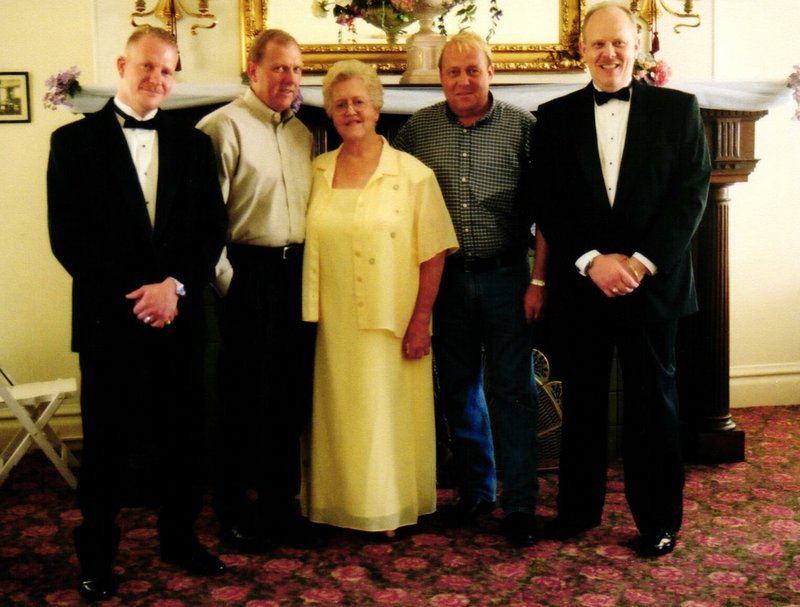 Sharron Rae Dragulski - Photo 8