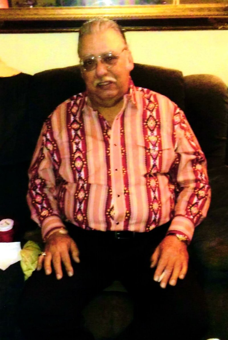 Christopher Paul Weber - Photo 16