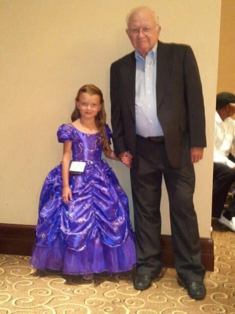 Charles Carol Petry - Photo 4