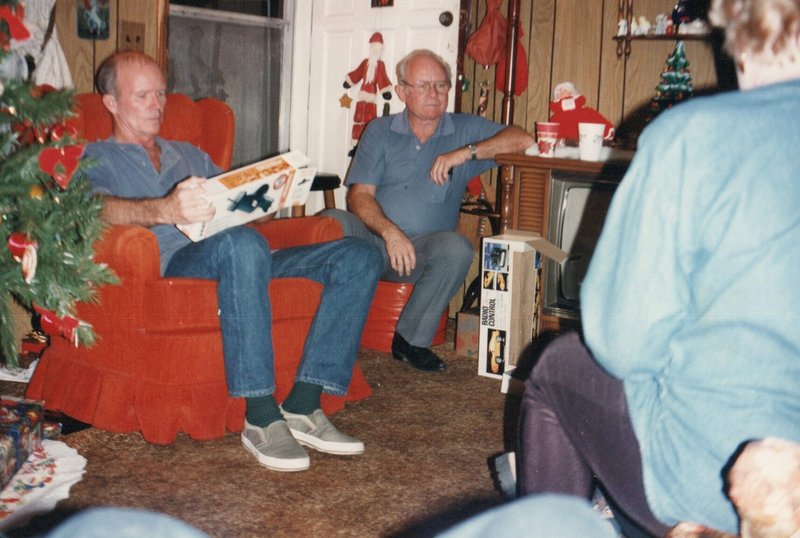 Charles Carol Petry - Photo 12