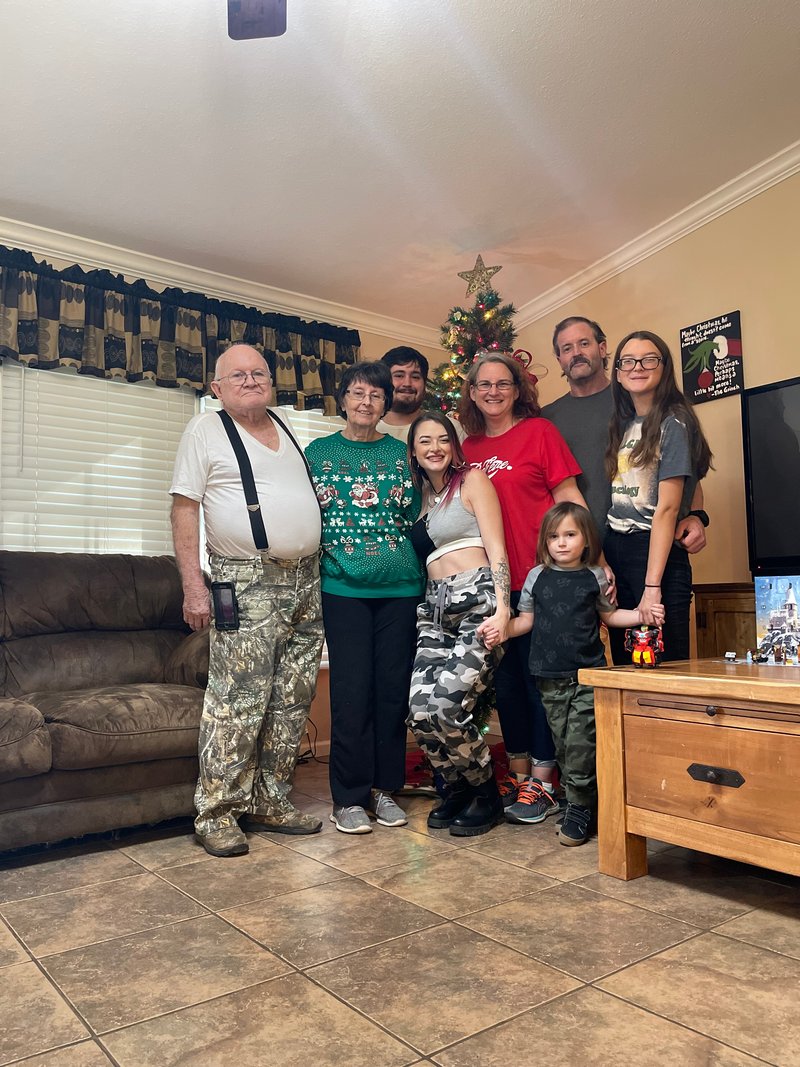 Charles Carol Petry - Photo 16