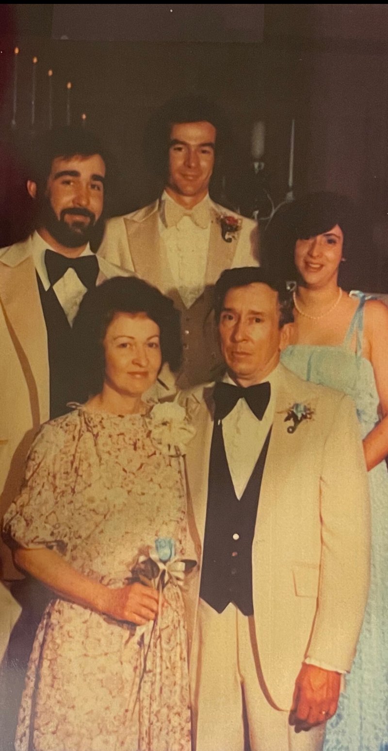 Oscar Edward Dixon - Photo 21