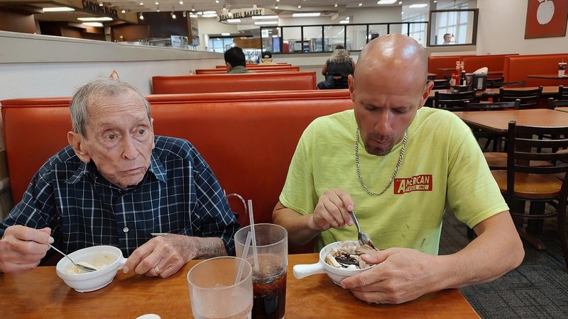 Oscar Edward Dixon - Photo 46