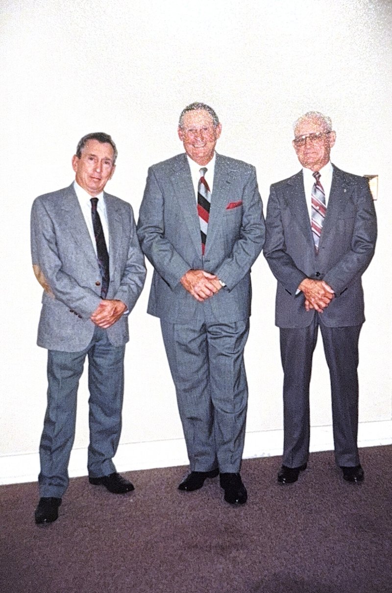 Oscar Edward Dixon - Photo 59