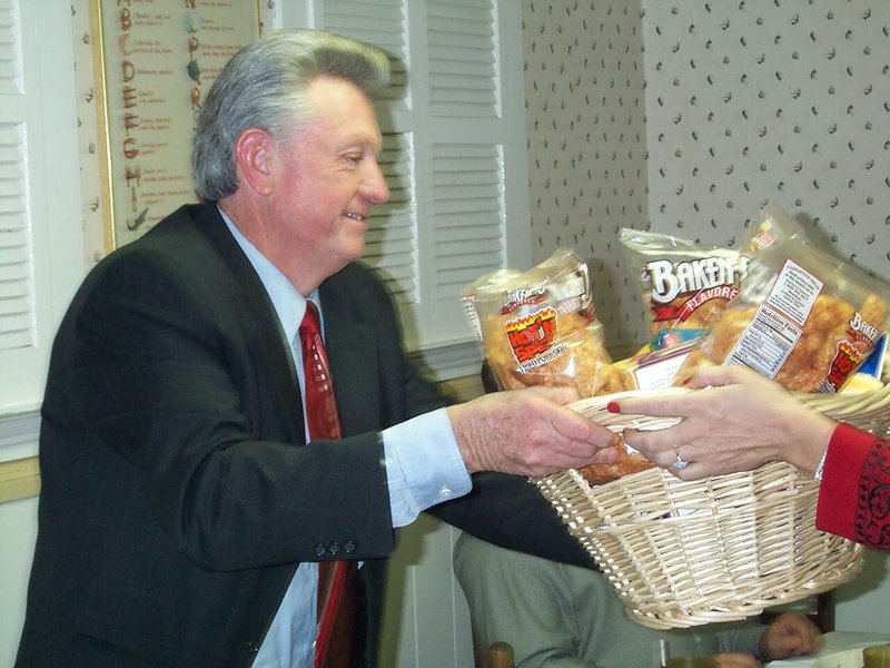 John Ellis Murdock, Jr. - Photo 89