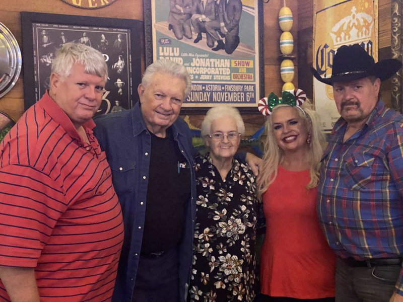 John Ellis Murdock, Jr. - Photo 145