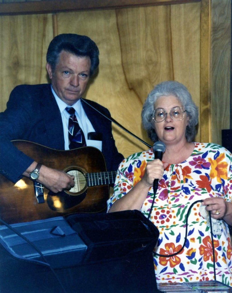 John Ellis Murdock, Jr. - Photo 190