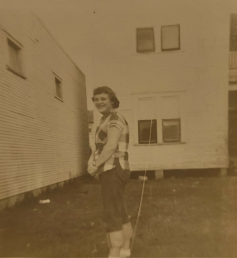 Janet Lee Hebert - Photo 40