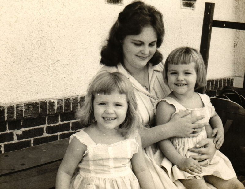 Janet Lee Hebert - Photo 52