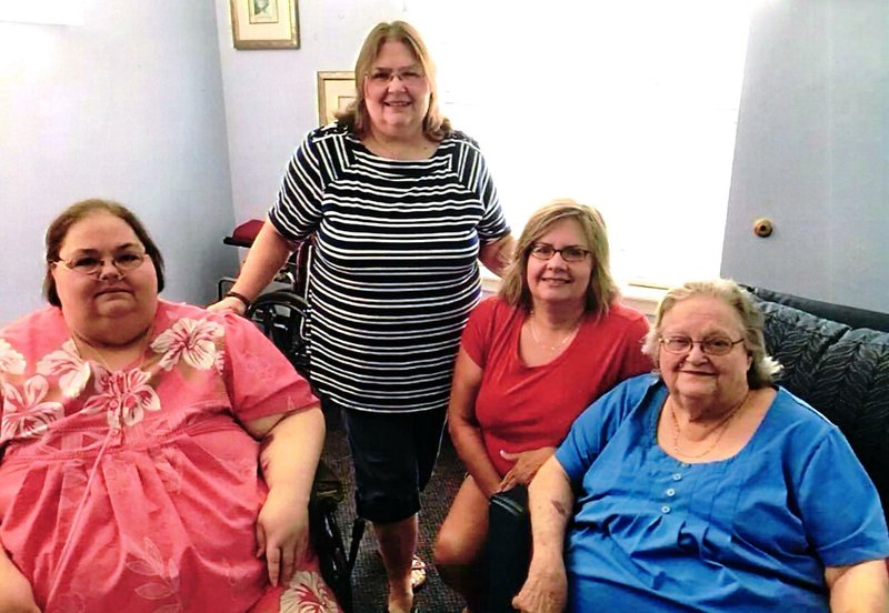 Janet Lee Hebert - Photo 58