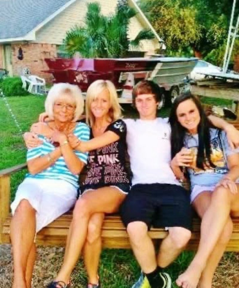 Marilyn Carol Prewitt - Photo 78