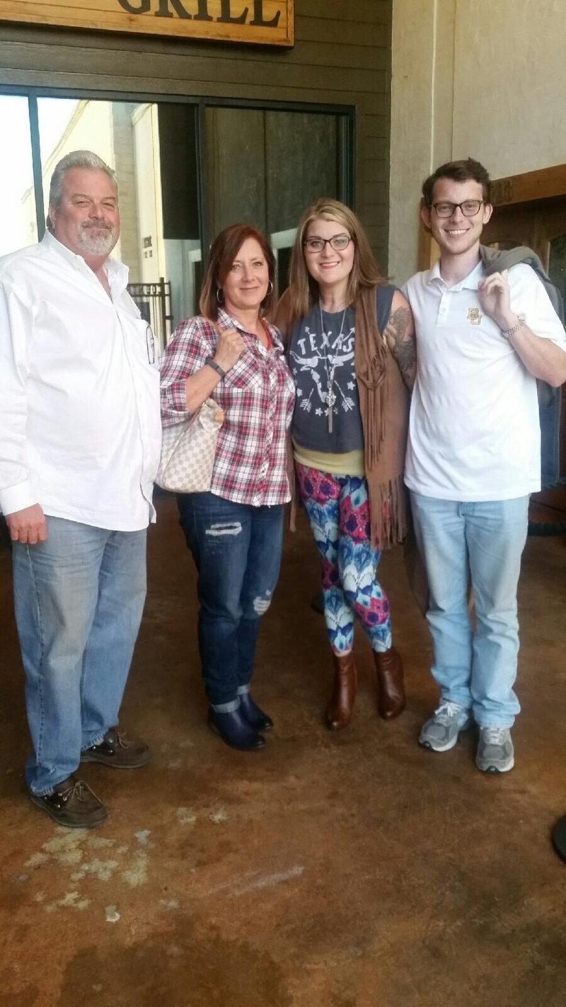 Doyle Hinds, Jr. - Photo 105