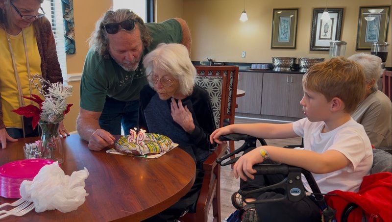 Virginia Custer - Photo 5