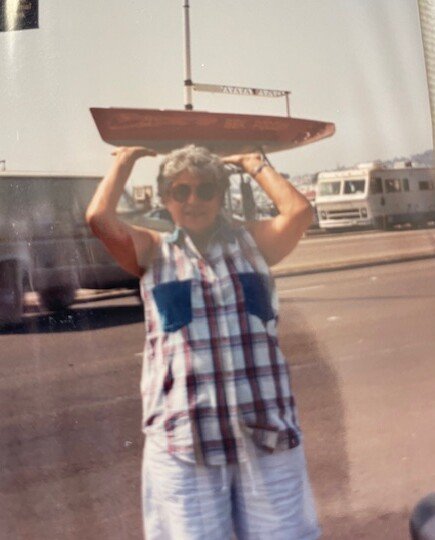 Juanita Castillo - Photo 4