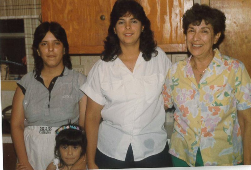 Juanita Castillo - Photo 6