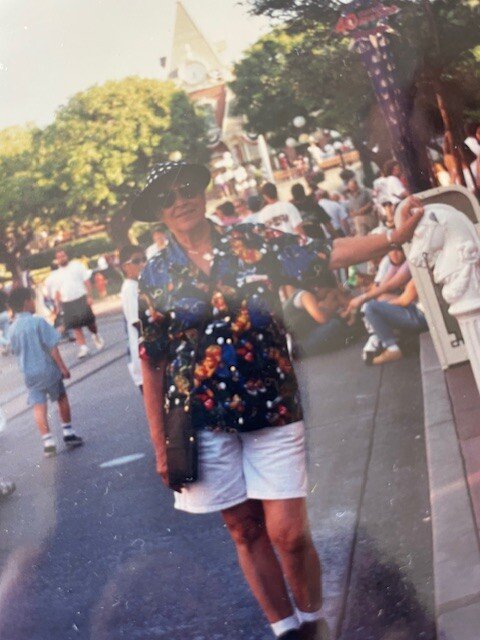 Juanita Castillo - Photo 13