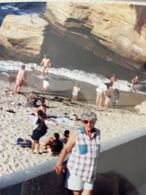 Juanita Castillo - Photo 37