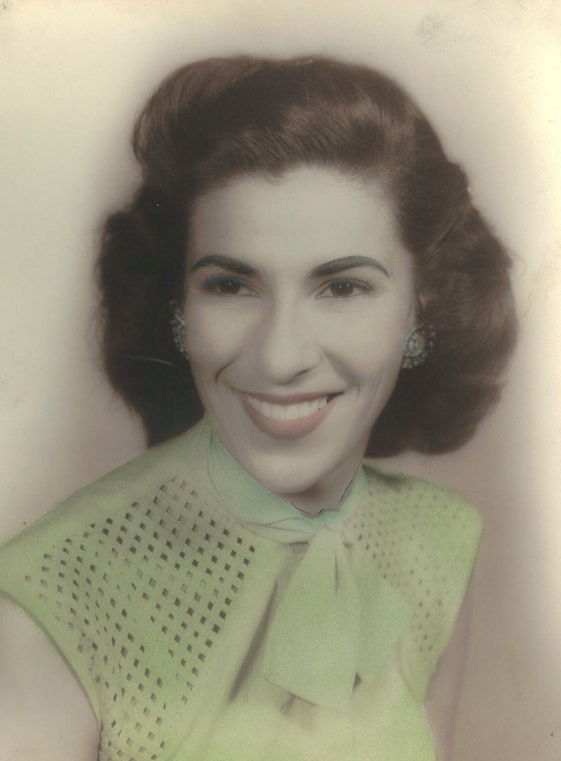 Juanita Castillo - Photo 71