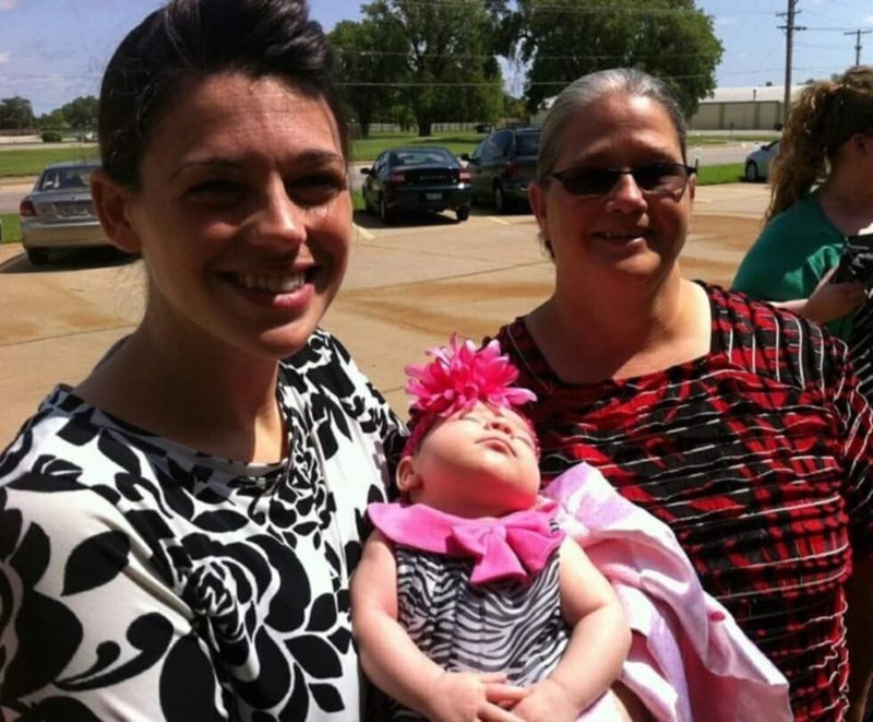 Susan Lee Martin - Photo 50