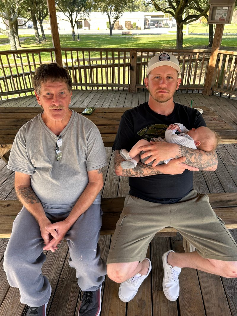 Oliver Wayne Fox - Photo 11