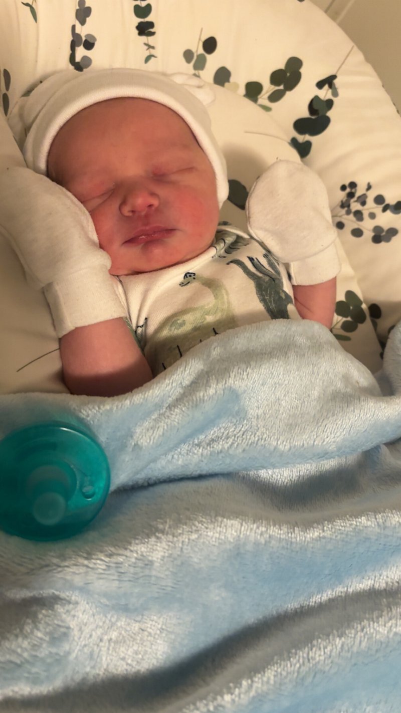 Oliver Wayne Fox - Photo 28