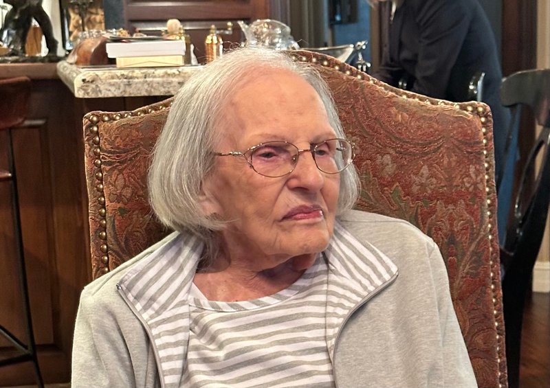 Betty L. Wingate - Photo 21