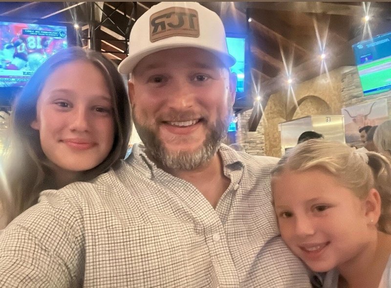 Victor John Viator - Photo 4