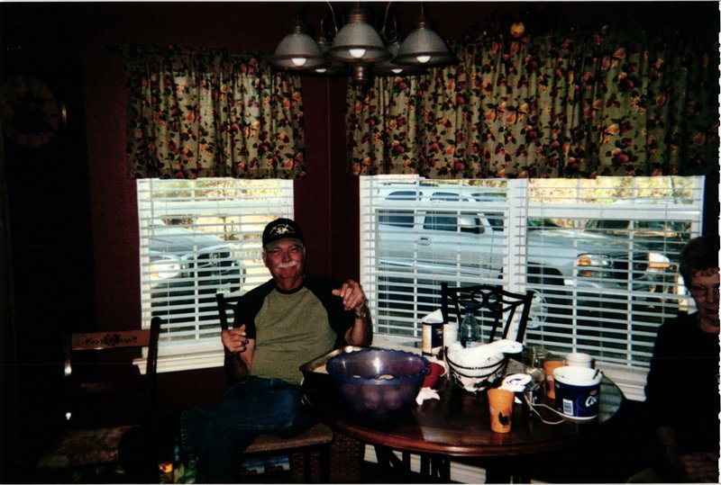 Bruce Wayne Mayfield - Photo 12