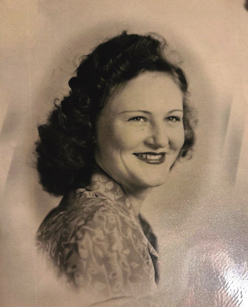 Norma Rae Free - Photo 28