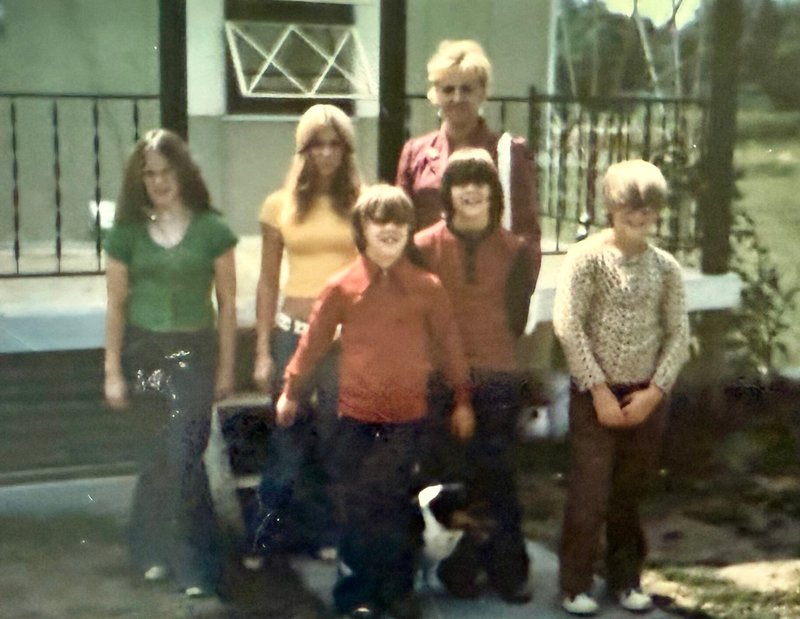 Mary Elizabeth "Beth" Braus - Photo 14