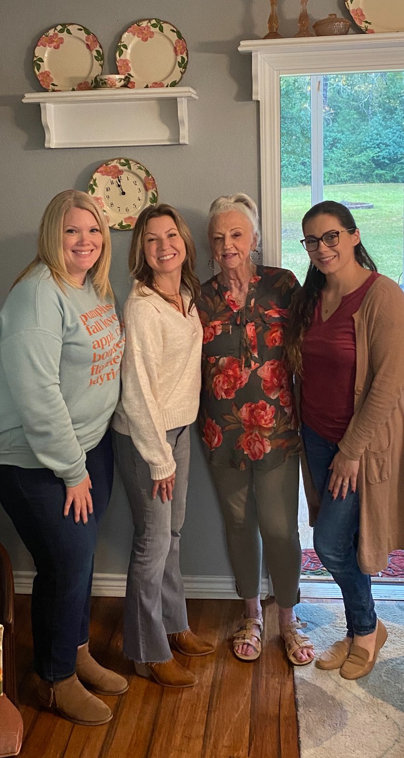 Mary Elizabeth "Beth" Braus - Photo 23