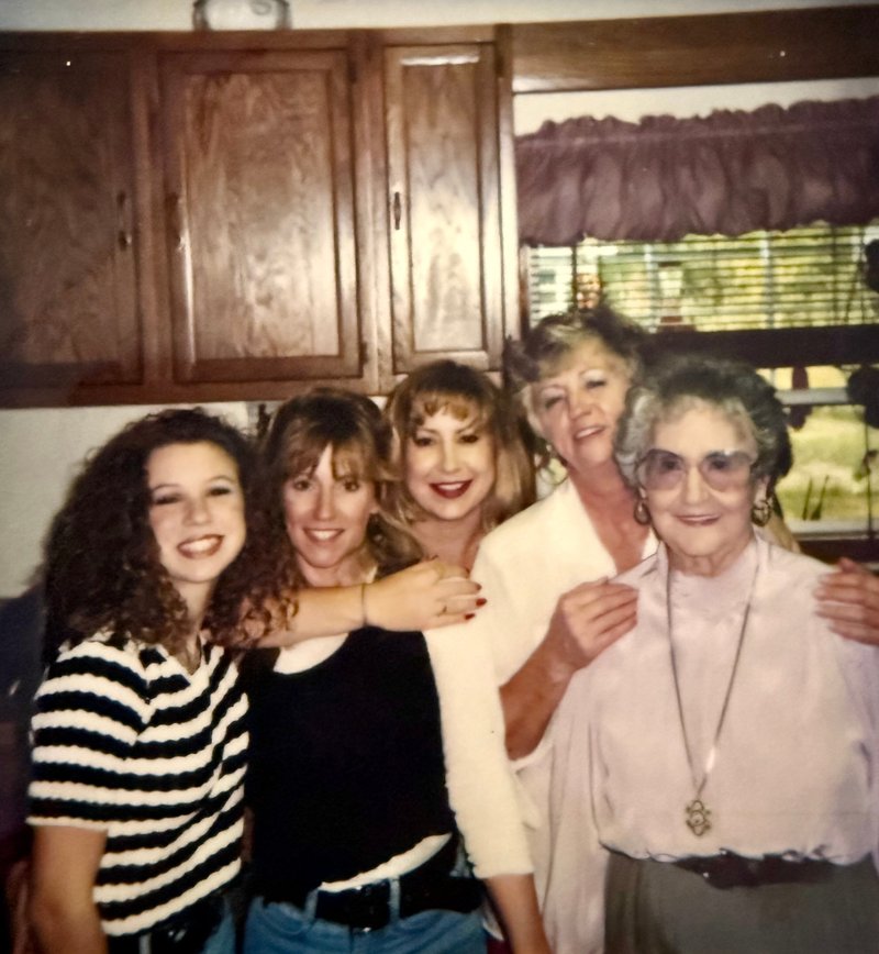 Mary Elizabeth "Beth" Braus - Photo 32