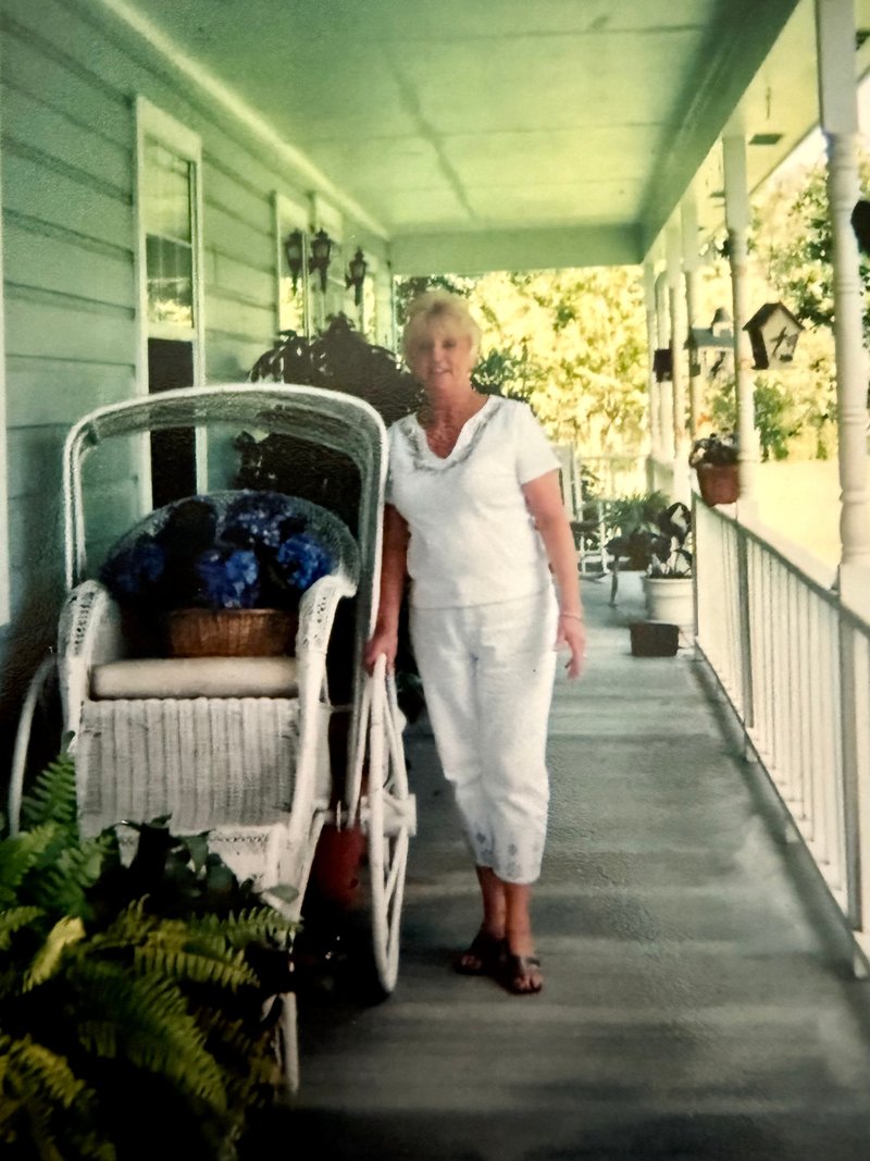 Mary Elizabeth "Beth" Braus - Photo 37