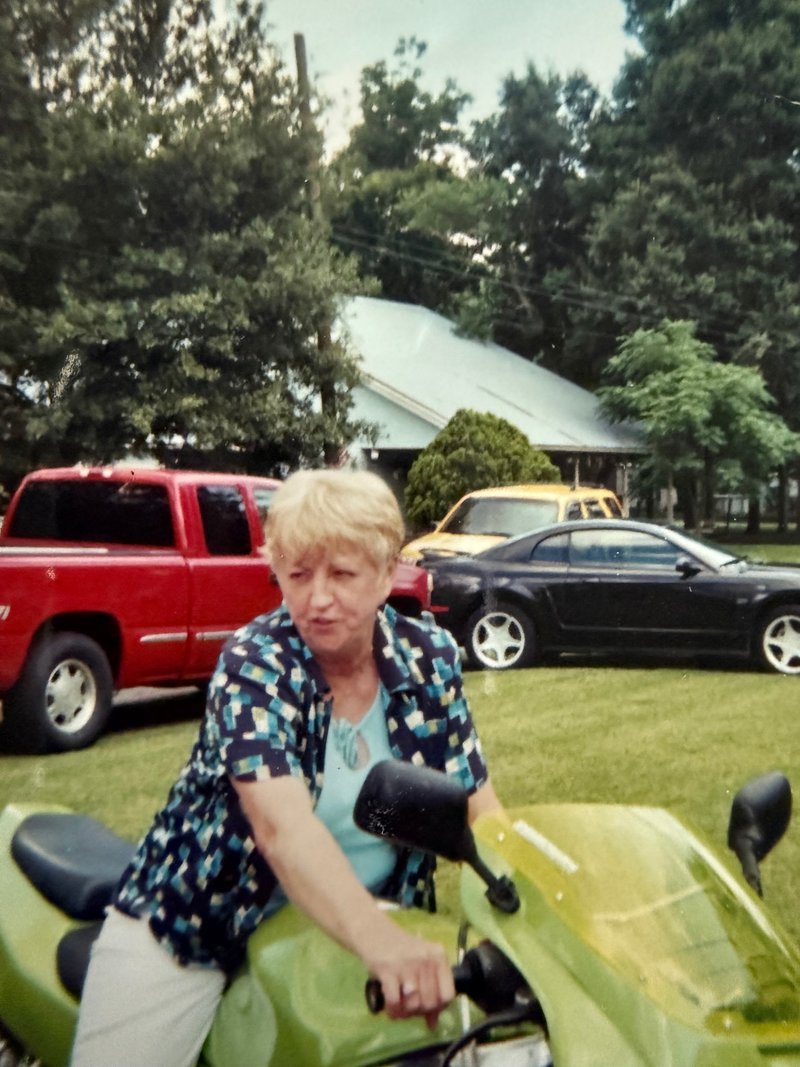 Mary Elizabeth "Beth" Braus - Photo 48