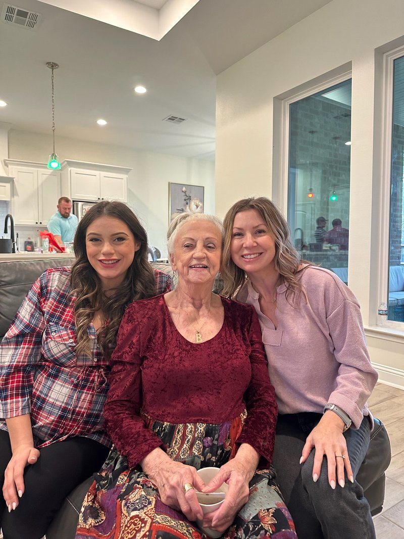 Mary Elizabeth "Beth" Braus - Photo 80