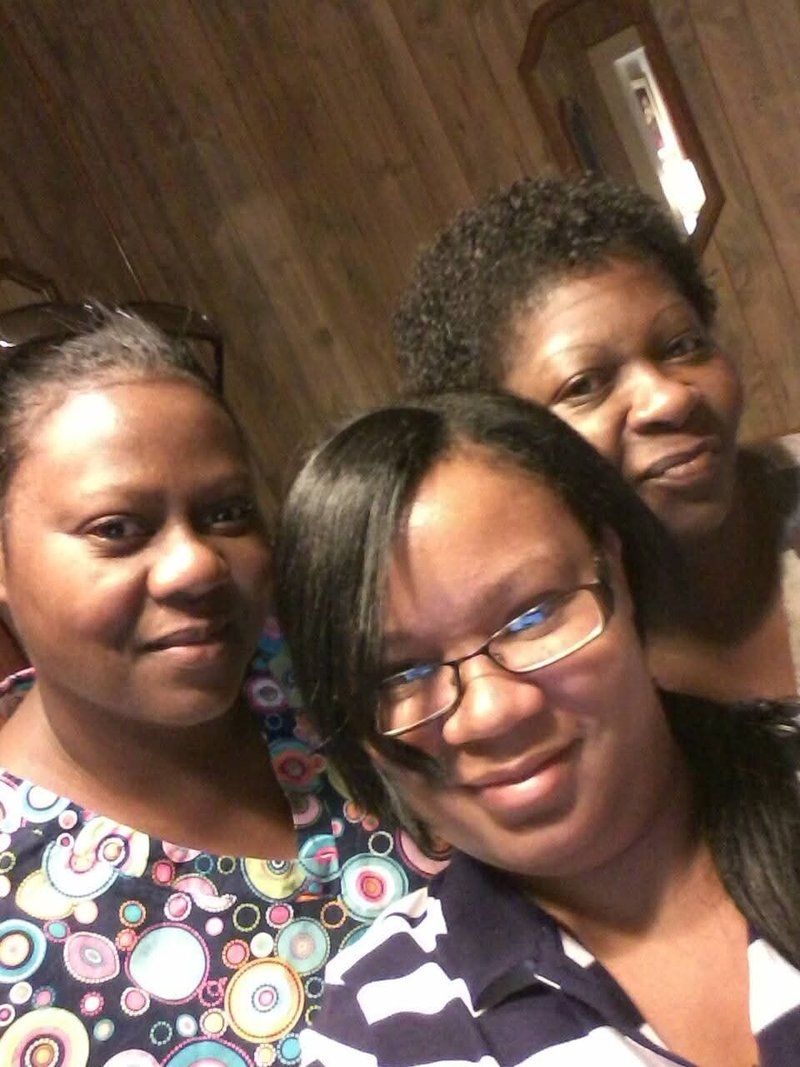 Sonya René LeBlanc - Photo 22