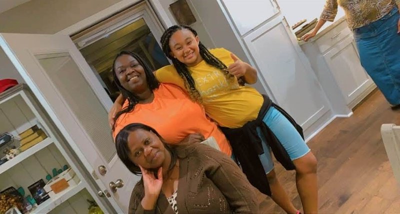 Sonya René LeBlanc - Photo 31