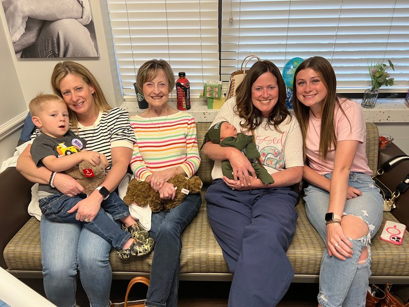 Debbie Lynn Vidrine - Photo 10