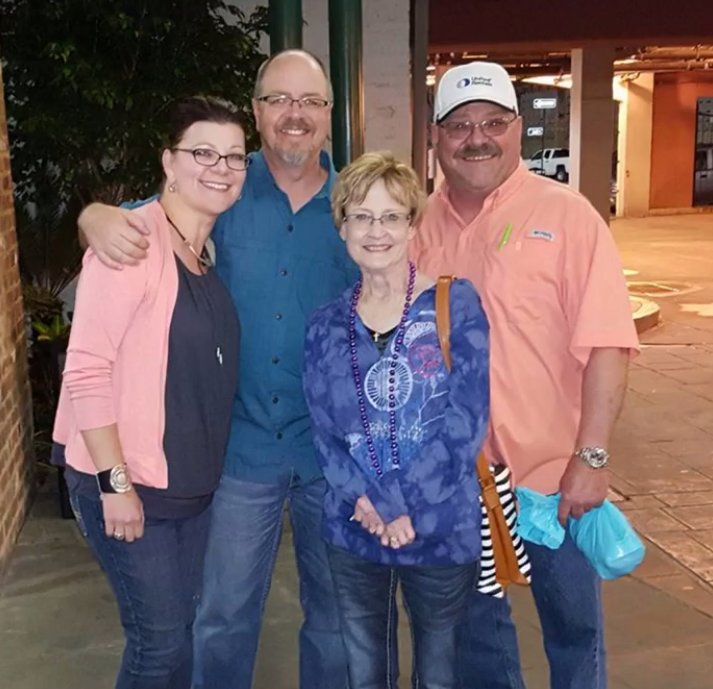 Debbie Lynn Vidrine - Photo 92