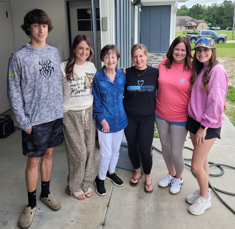 Debbie Lynn Vidrine - Photo 118