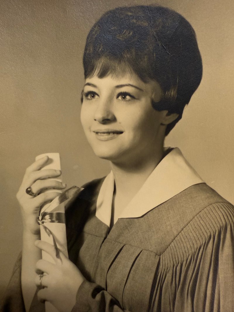 Debbie Lynn Vidrine - Photo 149