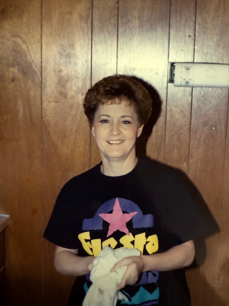 Debbie Lynn Vidrine - Photo 152