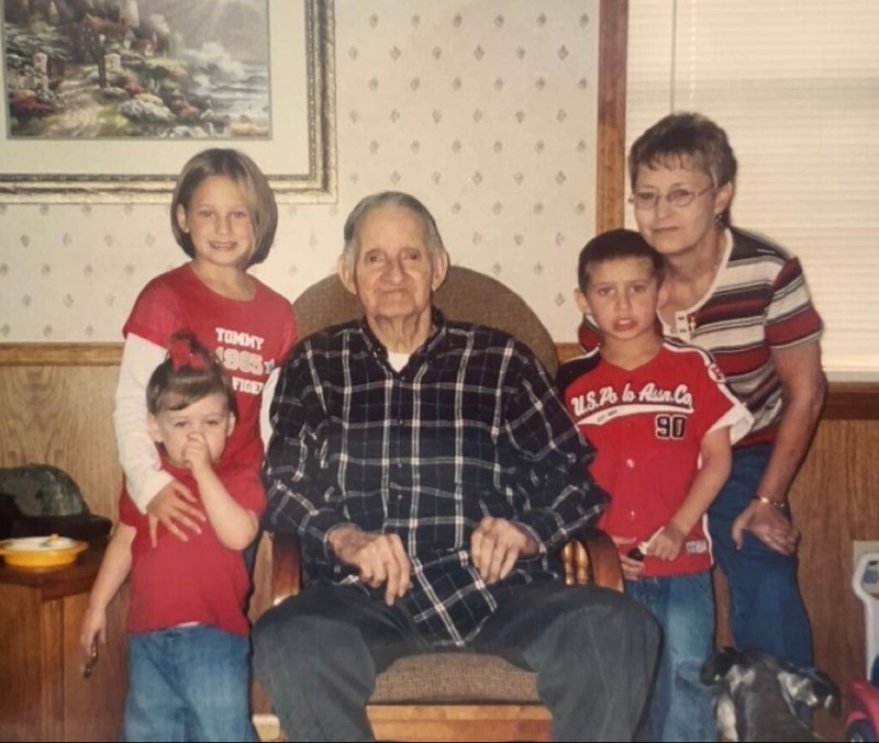 Debbie Lynn Vidrine - Photo 211