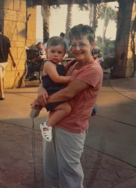 Debbie Lynn Vidrine - Photo 210